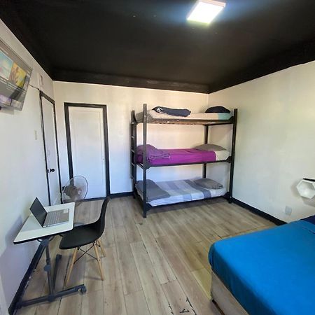 Urbano Hostel Santiago del Cile Esterno foto