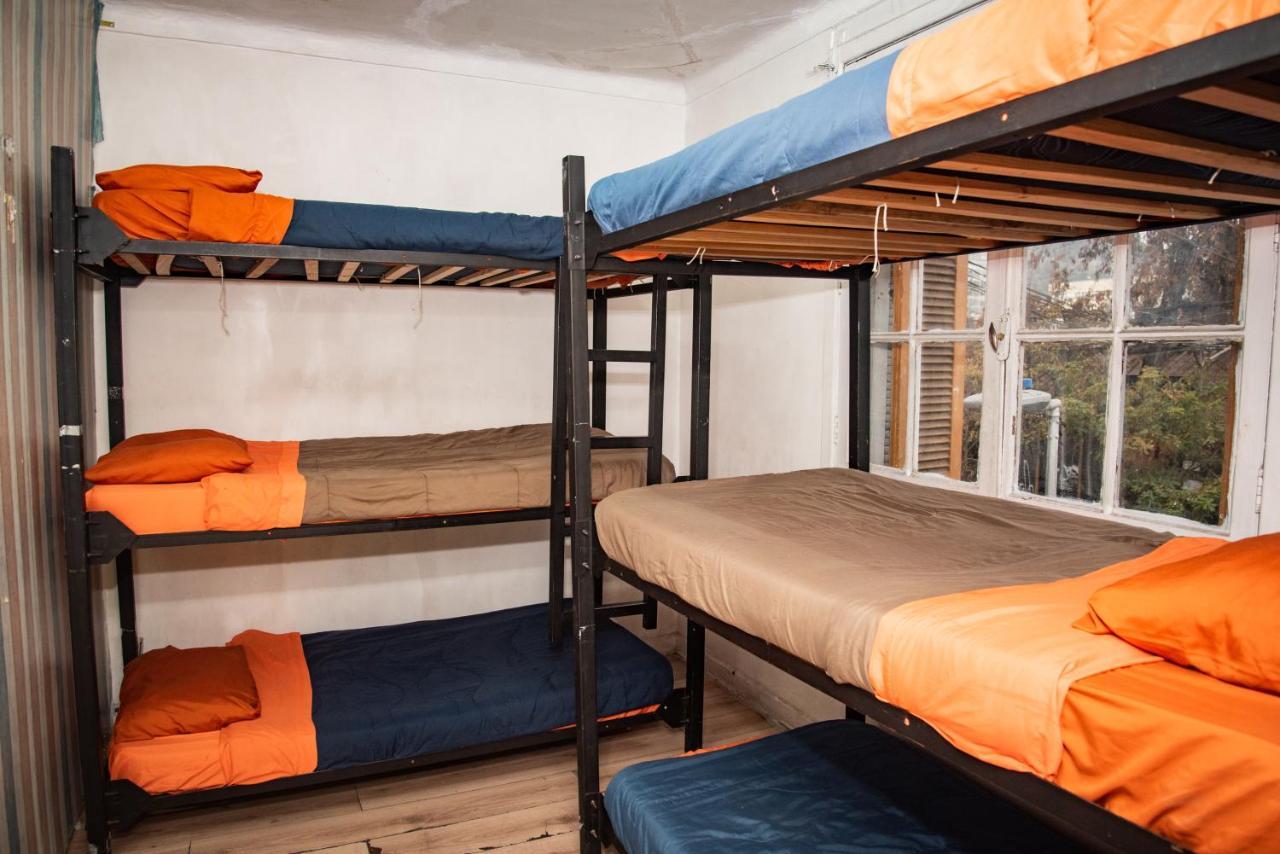 Urbano Hostel Santiago del Cile Esterno foto