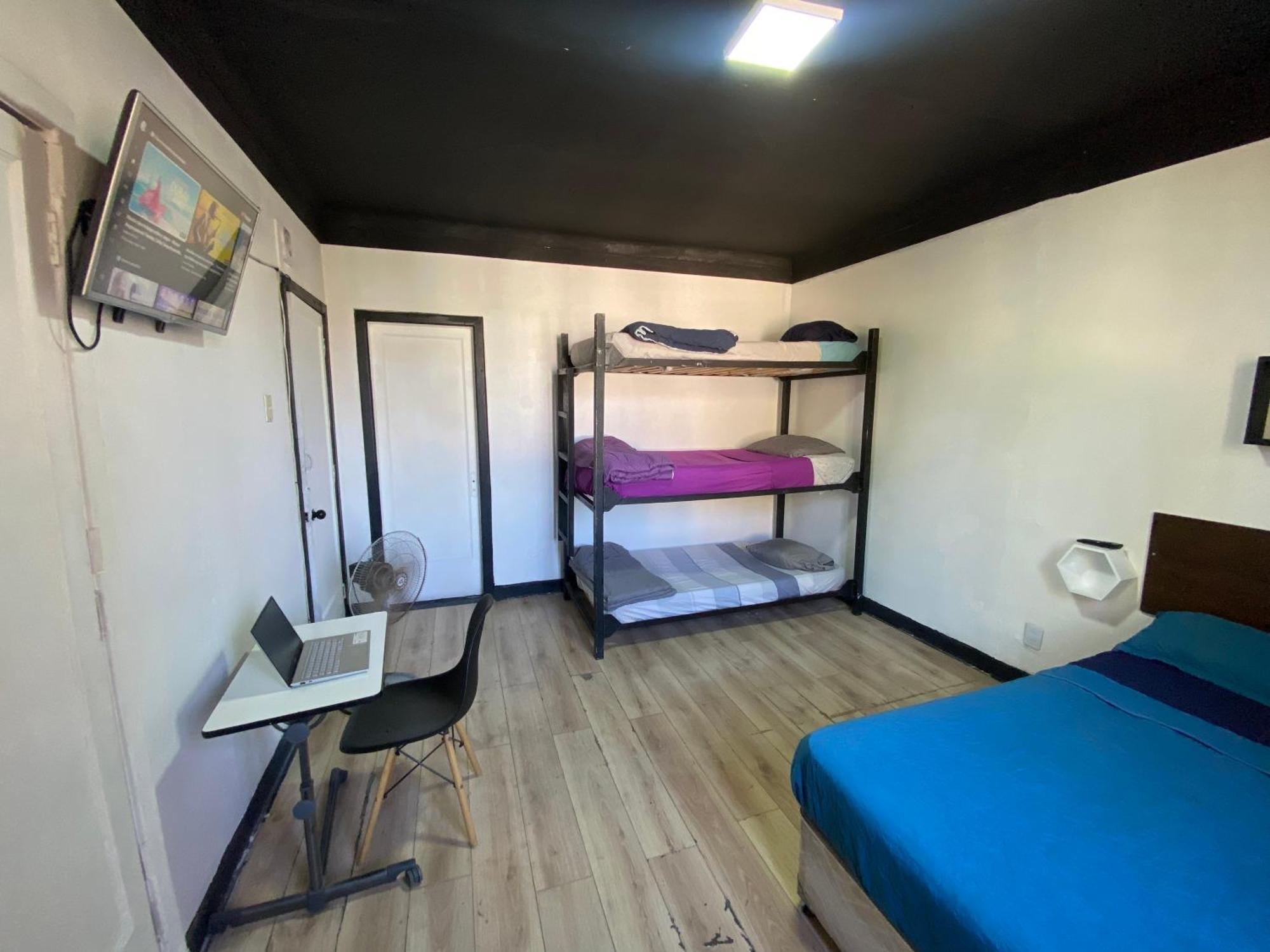 Urbano Hostel Santiago del Cile Esterno foto