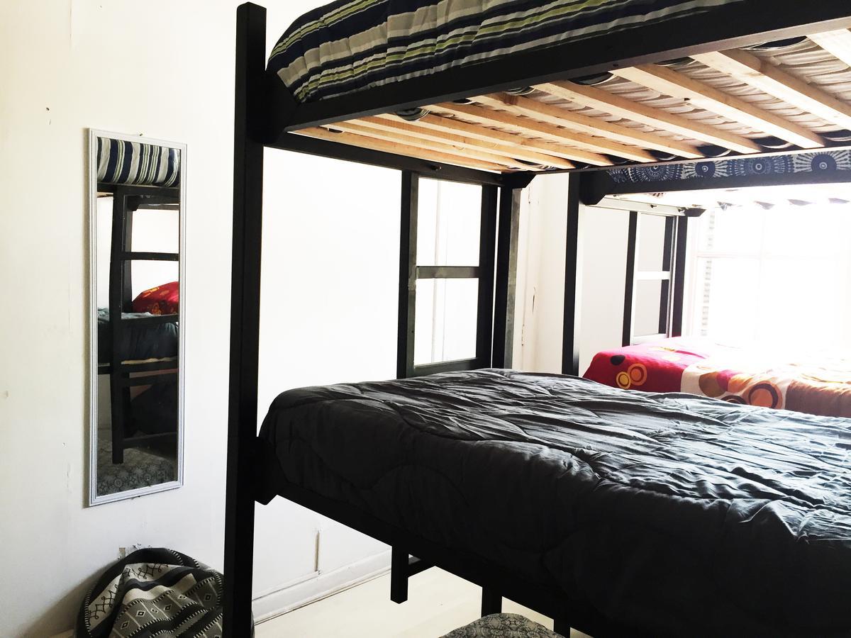 Urbano Hostel Santiago del Cile Esterno foto